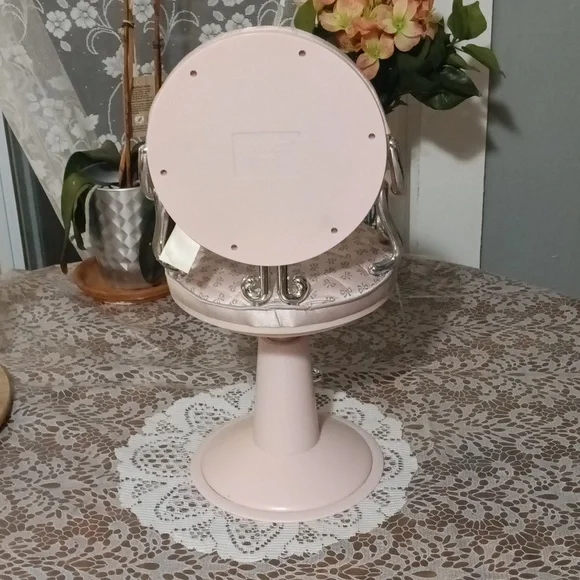 Beauty Style Doll Chair (Works-NEW!) - Picture 4 of 4